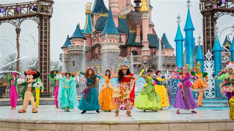 disneyland paris personnage princesse|Les personnages Disney à Disneyland Paris : carte, astuces, et plus